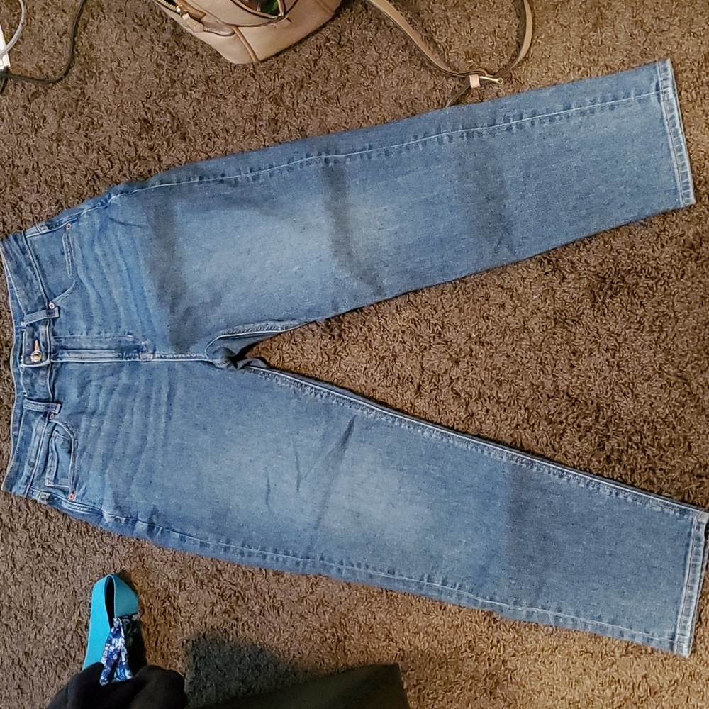 American eagle mom jeans